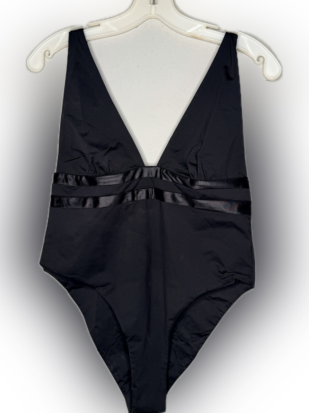 Beach Bunny Mia Black One Piece Bathing Suit nwt